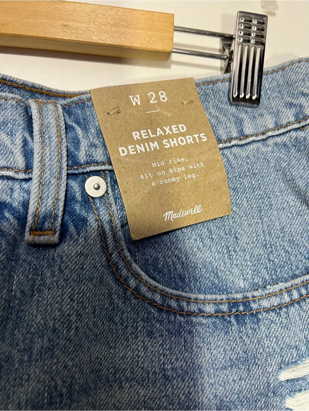 NWT Madewell Light Wash relaxed denim shorts mid rise size W28
